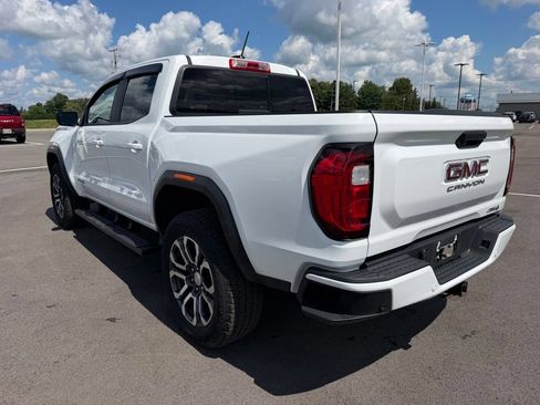 Used 2024 GMC Canyon AT4 w/ AT4 Premium Package AWD/4WD image 7