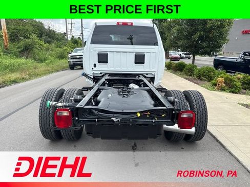 New 2026 RAM 5500 Tradesman w/ Chrome Appearance Group AWD/4WD image 6