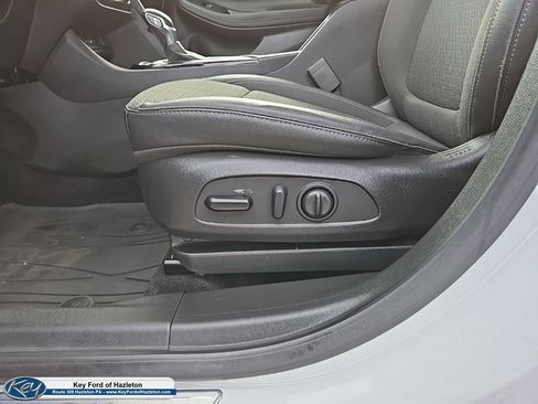 Used 2023 Buick Encore GX Preferred w/ Cold Weather Comfort Package AWD/4WD image 36
