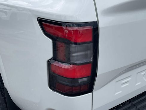 New 2027 Nissan Frontier S AWD/4WD image 10
