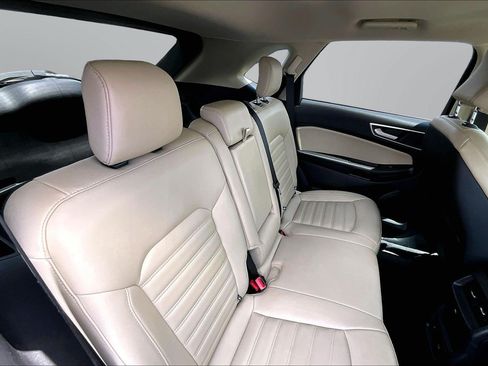 Used 2023 Ford Edge SEL w/ Convenience Package AWD/4WD image 17