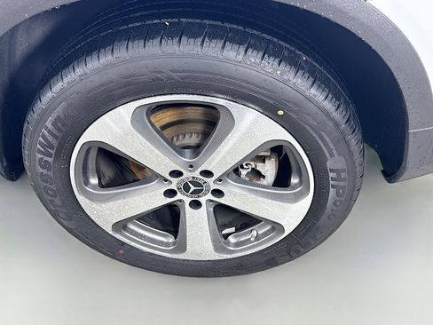 Used 2019 Mercedes-Benz GLC 300 4MATIC Coupe image 31