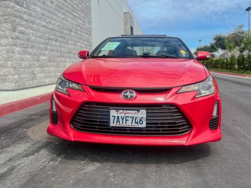 Used 2014 Scion tC FWD image 3