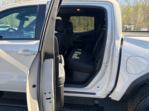 New 2026 GMC Canyon Elevation w/ Convenience Package AWD/4WD image 22