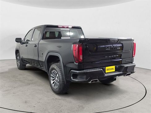 Used 2021 GMC Sierra 1500 AT4 w/ AT4 Premium Package image 3