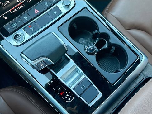 Used 2025 Audi Q7 2.0T Premium image 28