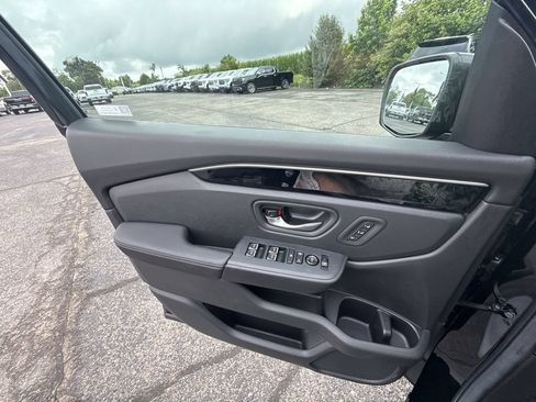 Used 2026 Honda Passport RTL image 29