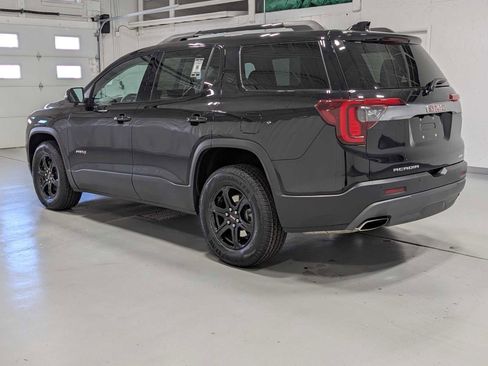 Used 2023 GMC Acadia AT4 w/ Preferred Package image 9