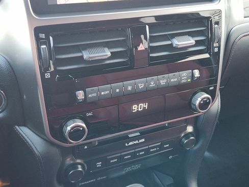 Used 2023 Lexus GX 460 Premium image 19