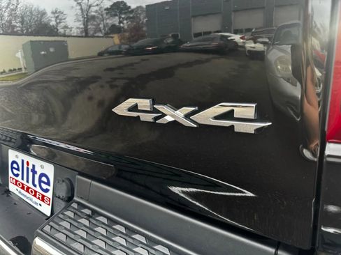 Used 2019 RAM 1500 Laramie image 10