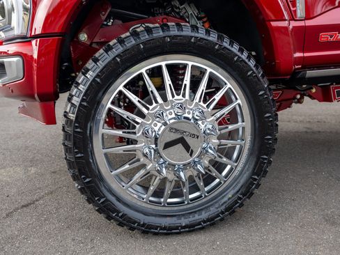 Used 2025 Ford F450 Platinum w/ Platinum Plus Package image 31