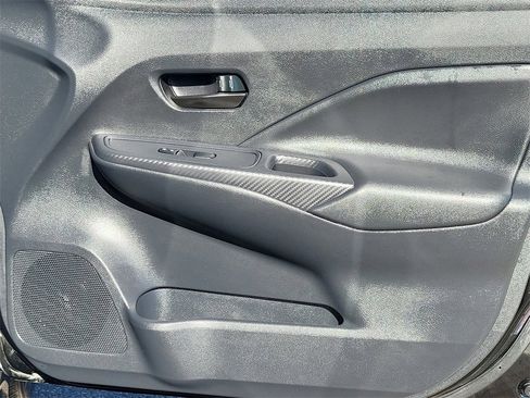 Used 2025 Nissan Versa S w/ Trunk Package image 13