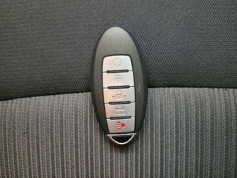 Used 2022 Nissan Sentra SV FWD image 32