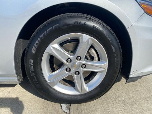 Used 2022 Chevrolet Malibu LS image 29