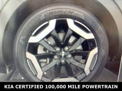 Used 2023 Kia Telluride S w/ S Sunroof Package FWD image 8