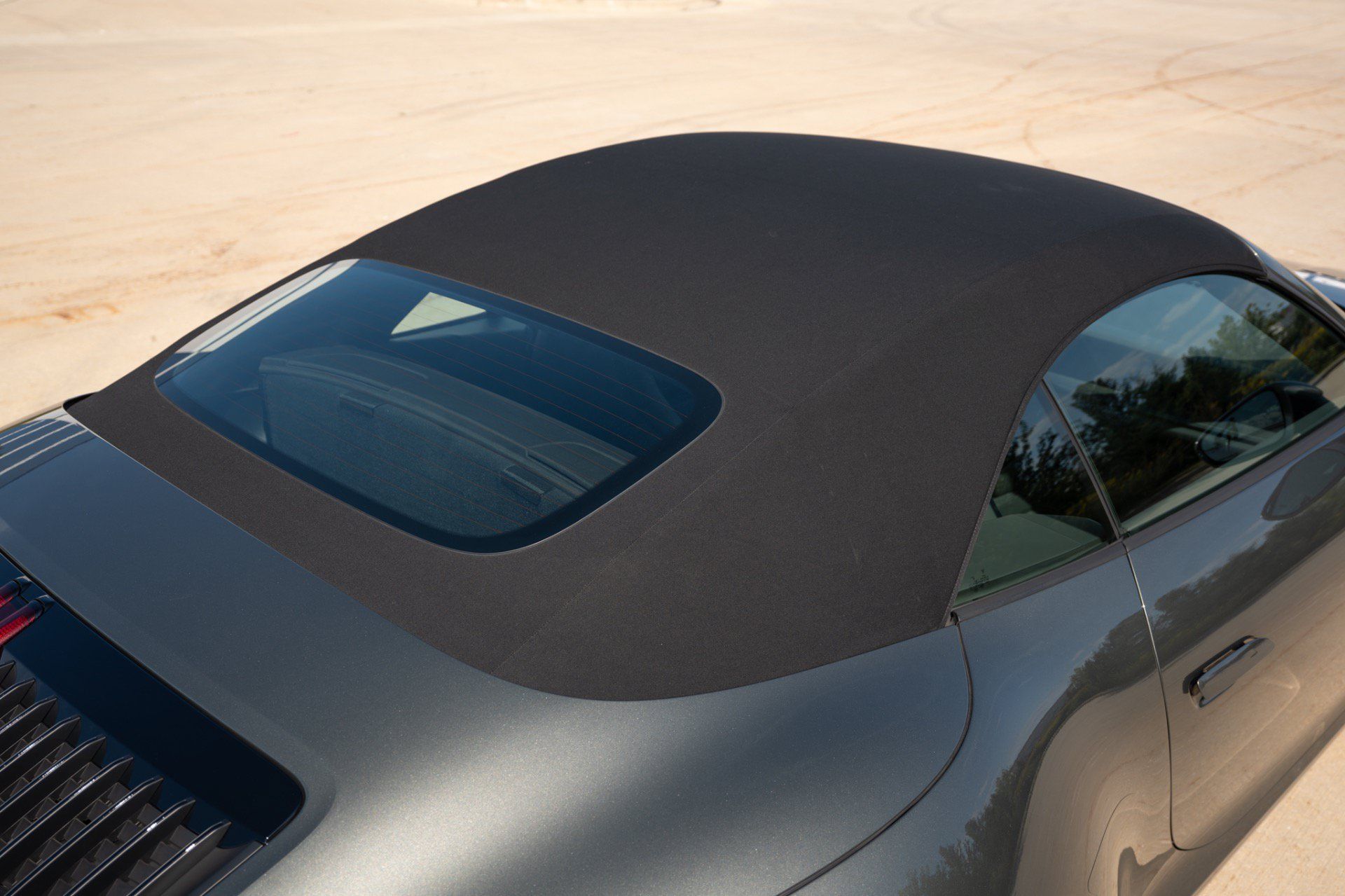 Used 2022 Porsche 911 Carrera RWD image 9