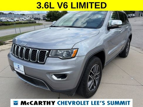 Used 2019 Jeep Grand Cherokee Limited AWD/4WD image 4