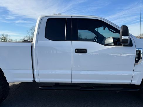 Used 2019 Ford F250 XLT w/ XLT Value Package image 38