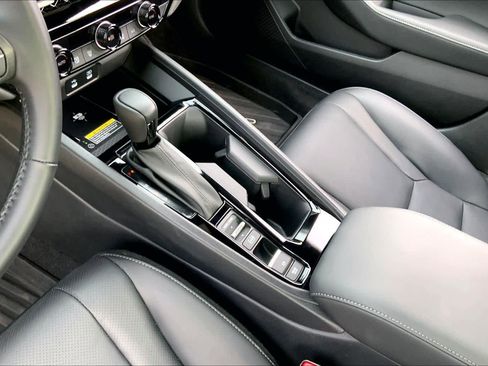 Used 2025 Honda Accord Sport image 15