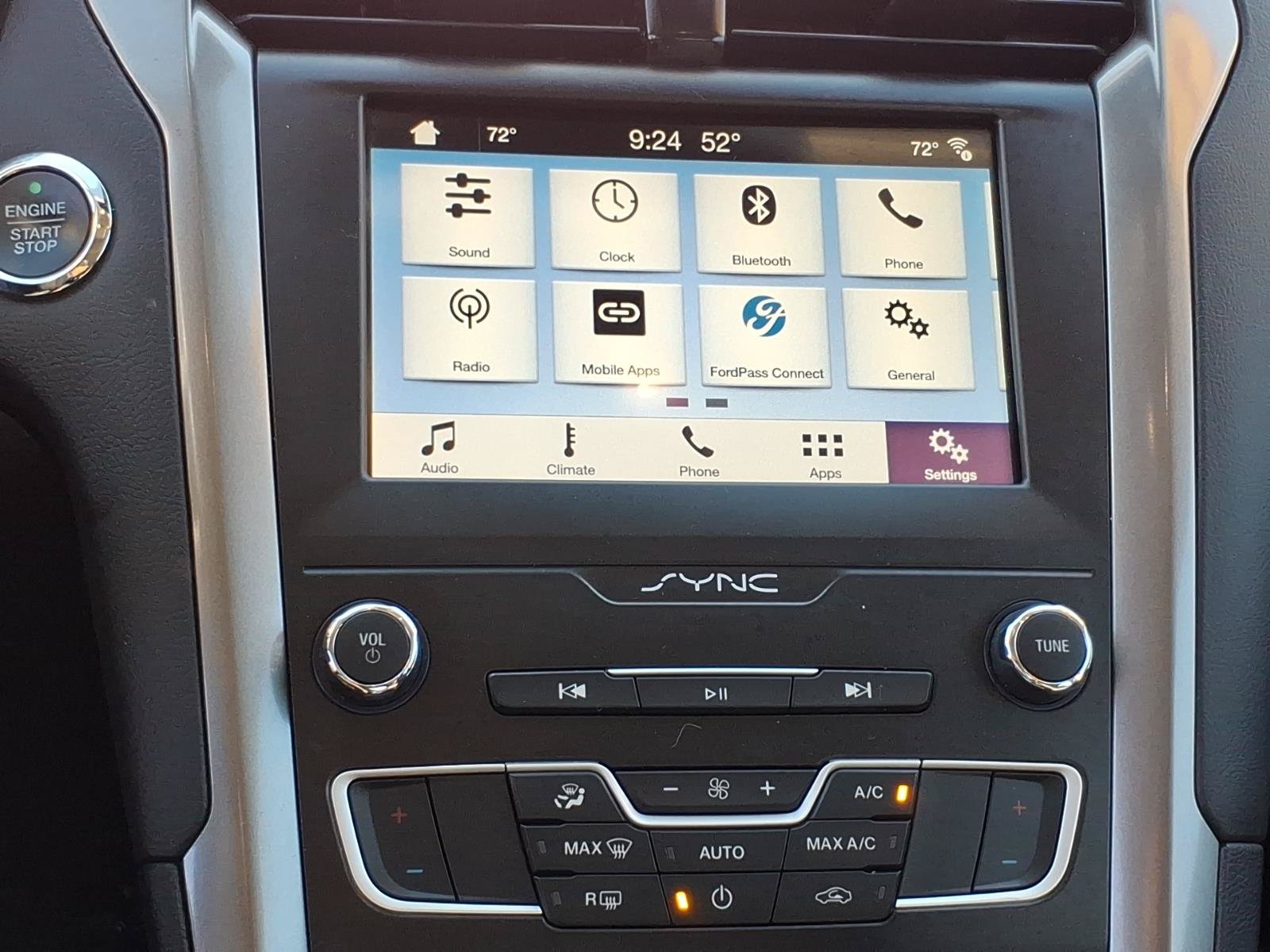 Certified 2019 Ford Fusion SE FWD image 23