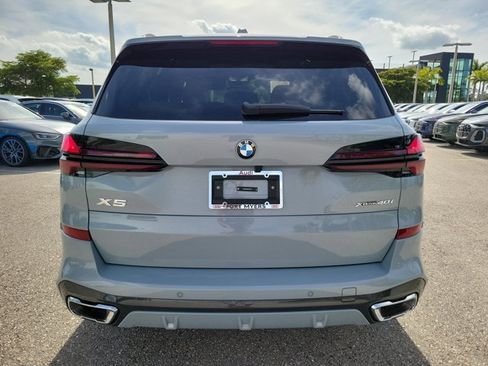 Used 2025 BMW X5 xDrive40i w/ Executive Package image 5