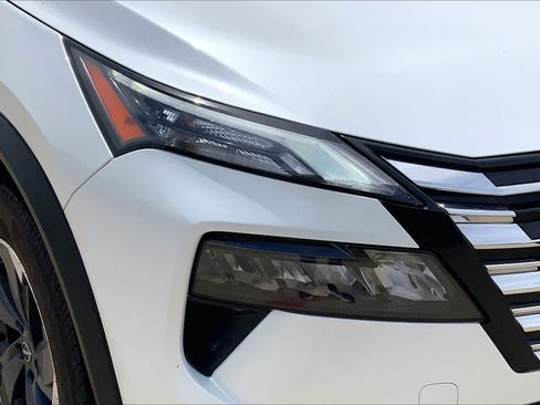 Used 2024 Nissan Rogue SV AWD/4WD image 27