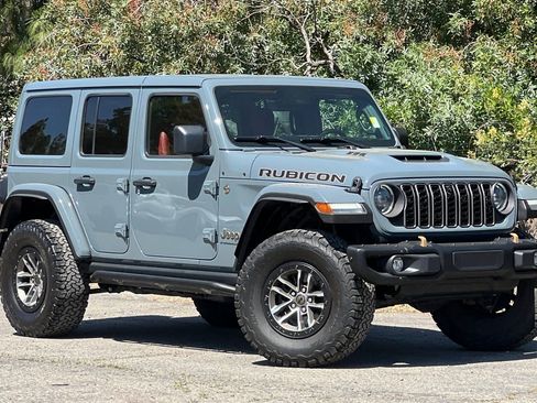 Used 2024 Jeep Wrangler Unlimited Rubicon 392 AWD/4WD image 2