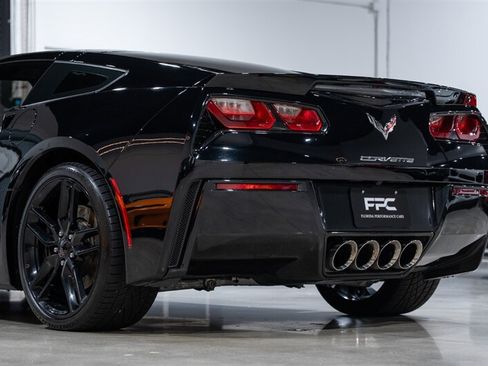 Used 2017 Chevrolet Corvette Stingray Coupe w/ Battery Protection Package RWD image 14