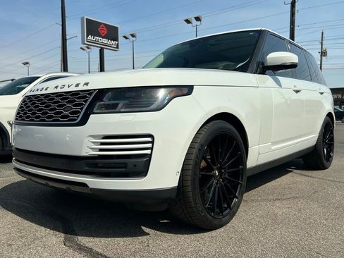 Used 2018 Land Rover Range Rover HSE image 14
