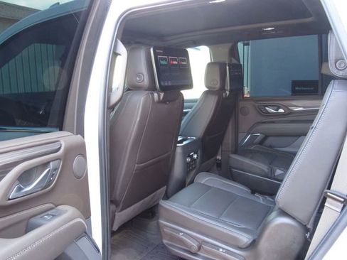 Used 2023 GMC Yukon Denali w/ Denali Reserve Package AWD/4WD image 14