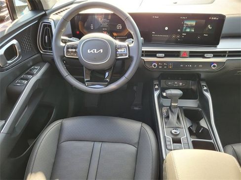 New 2025 Kia Sorento S w/ Panoramic Sunroof Package image 8