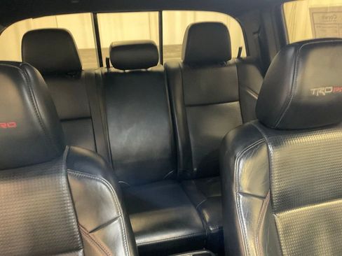 Used 2017 Toyota Tacoma TRD Pro AWD/4WD image 32