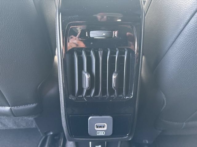 New 2026 Jeep Compass Latitude AWD/4WD image 39