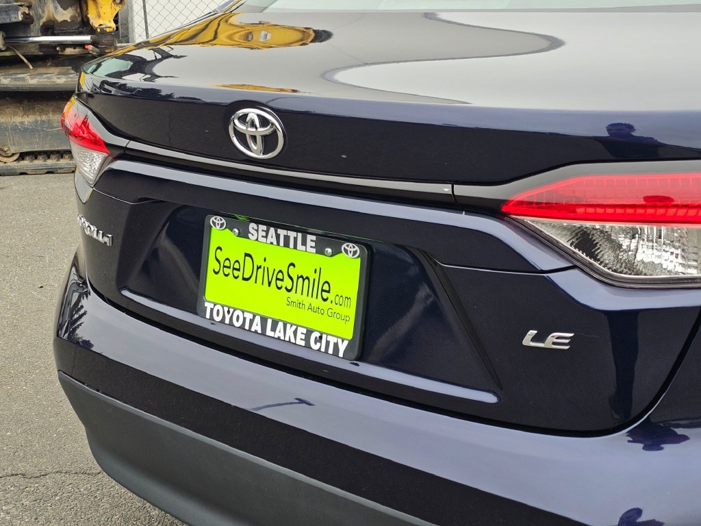 Certified 2025 Toyota Corolla LE FWD image 13