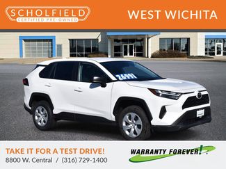 Used 2024 Toyota RAV4 LE video 1