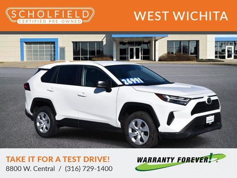 Used 2024 Toyota RAV4 LE image 1