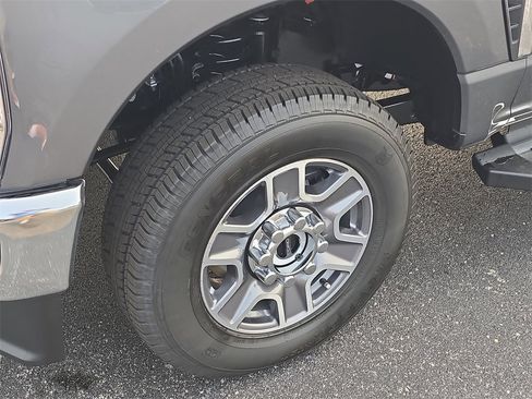 New 2026 Ford F350 Lariat image 16