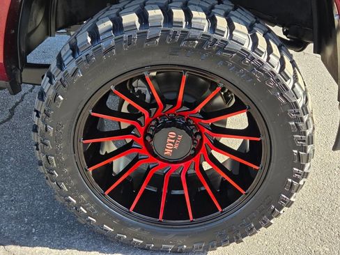 Used 2024 RAM 2500 Limited AWD/4WD image 9