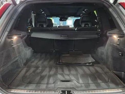 Used 2018 Volvo XC90 T5 Momentum w/ Convenience Package AWD/4WD image 53