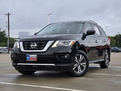 Used 2017 Nissan Pathfinder SV
