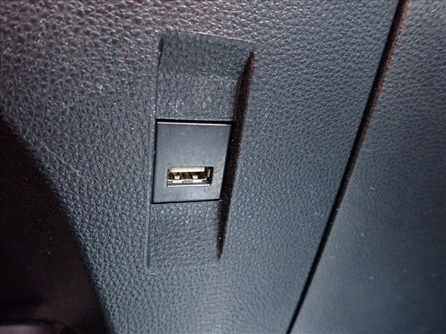 Certified 2022 Toyota Corolla SE w/ Carpet Mat Package (TMS) FWD image 17