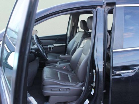 Used 2014 Honda Odyssey EX-L image 7