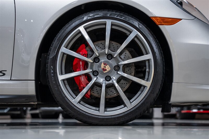 Used 2013 Porsche 911 Carrera 4S AWD/4WD image 16