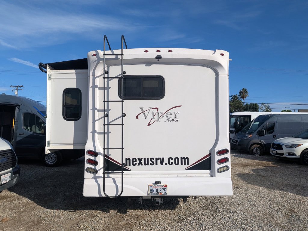 Used 2018 Ford E-350 and Econoline 350 Super Duty w/ Motorhome Prep Package RWD image 8