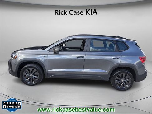 Used 2022 Volkswagen Taos S image 3