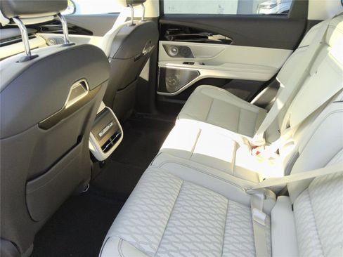 New 2026 Lincoln Nautilus Black Label AWD/4WD image 18