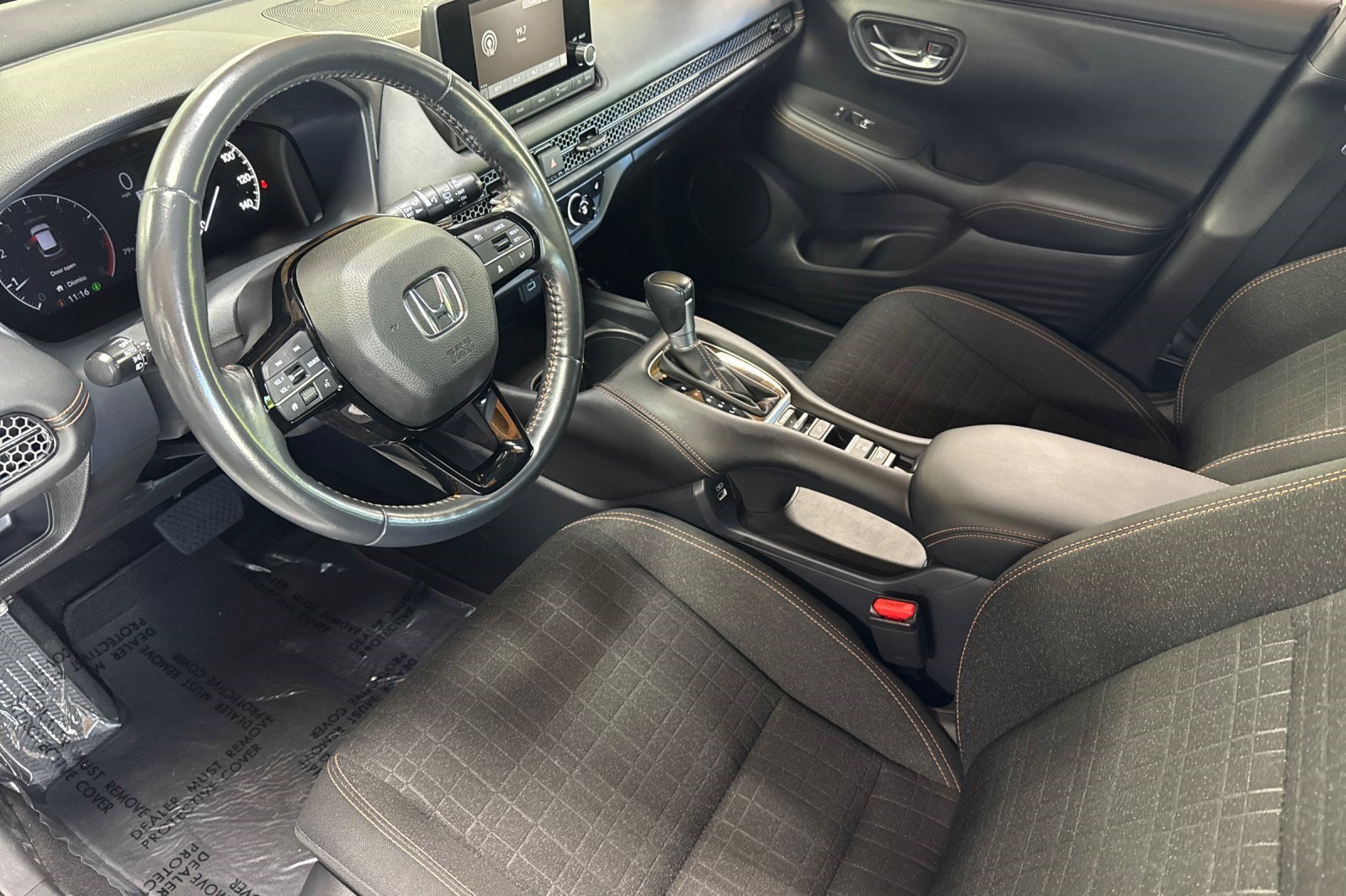 Used 2023 Honda HR-V Sport image 4