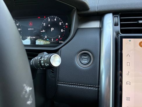 New 2026 Land Rover Discovery Limited Edition AWD/4WD image 20