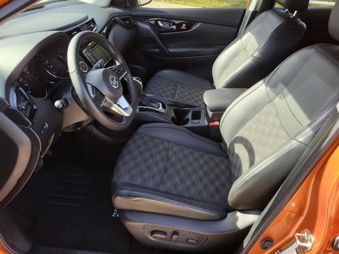 Certified 2022 Nissan Rogue Sport SV w/ Technology Package image 22