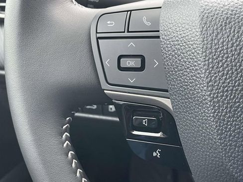 Used 2026 Toyota Camry SE FWD image 43